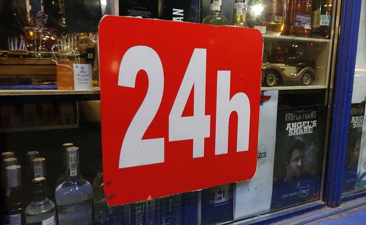 56 proc. Polaków jest za wprowadzeniem nocnej prohibicji / autor: Fratria /MK