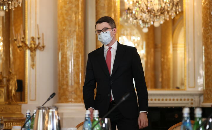 Rzecznik rządu RP Piotr Mueller / autor: PAP/Leszek Szymański