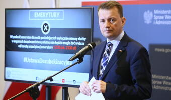MSWiA potwierdza: emerytury i renty funkcjonariuszy SB będą niższe