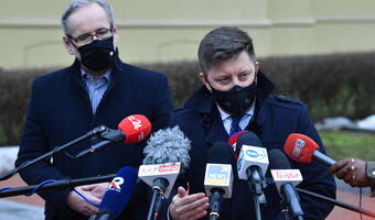 Dworczyk: zapraszam kluby na jutro na dyskusję nt. szczepień