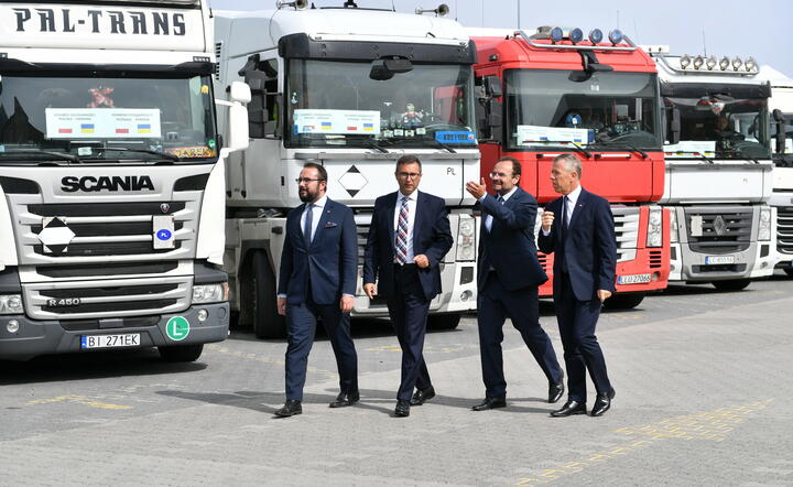 Paweł Jabłoński, Michał Kuczmierowski, Rafał Dzięciołowski i Piotr Ćwik / autor: PAP
