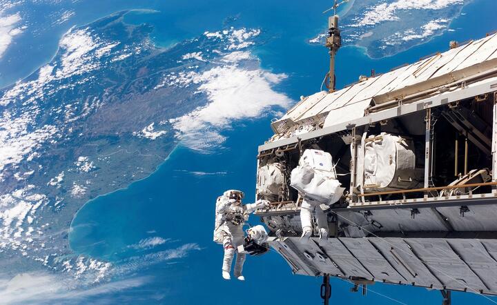 Międzynarodowa Stacja Kosmiczna ISS / autor: Pixabay