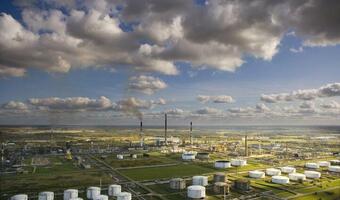 PKN Orlen podpisał umowę kredytową z EBI na 180 mln euro