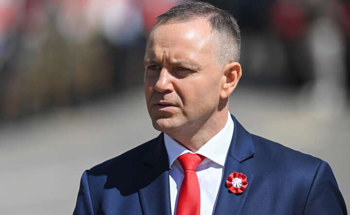 Prezydent Karol Nawrocki podczas uroczystości Święta Trzeciego Maja na Placu Zamkowym w Warszawie, / autor: PAP/Paweł Supernak