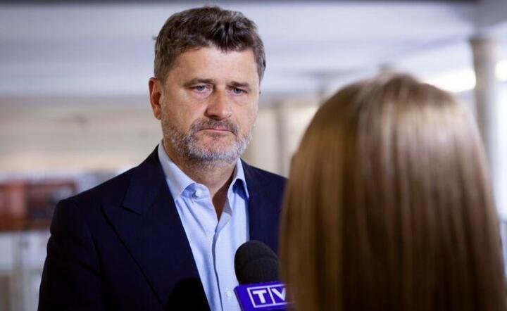 Tak Palikot robi interesy? Kroplówka z chwilówki
