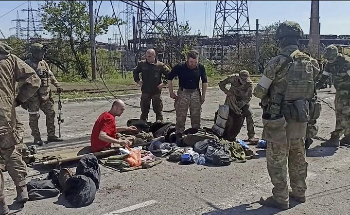 Pułk Azow: Otrzymaliśmy z Kijowa rozkaz o zaprzestaniu walk