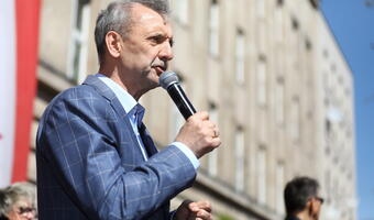 Szef ZNP nawołuje: Ani kroku w tył