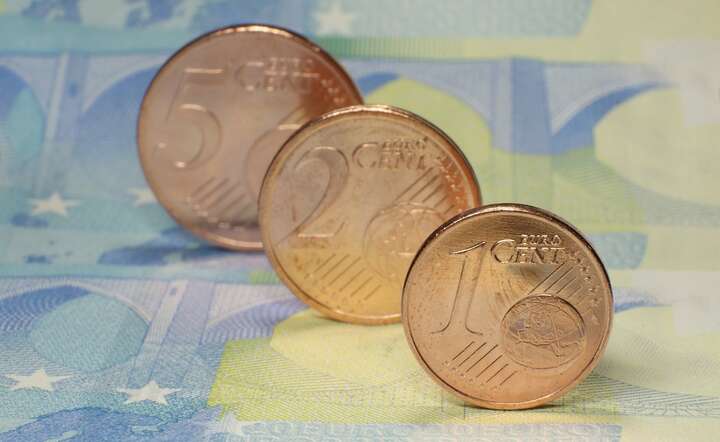  Ostatni raz tak drogie euro widzieliśmy w czerwcu, kiedy to przez chwilę kurs dotarł do poziomu 4,38 zł / autor: Pixabay