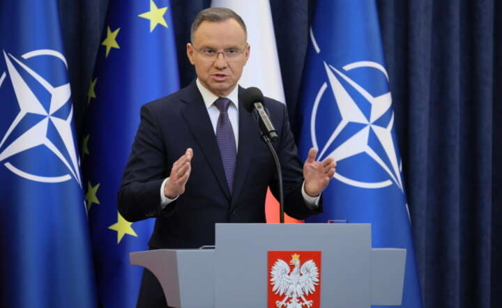 Prezydent RP Andrzej Duda podczas oświadczenia w Pałacu Prezydenckim / autor: PAP/Paweł Supernak