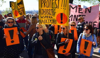 Nauczyciele znowu protestują przed MEN