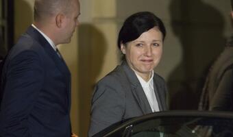 Jourova: nie ma związku między sferą sądowniczą a KPO