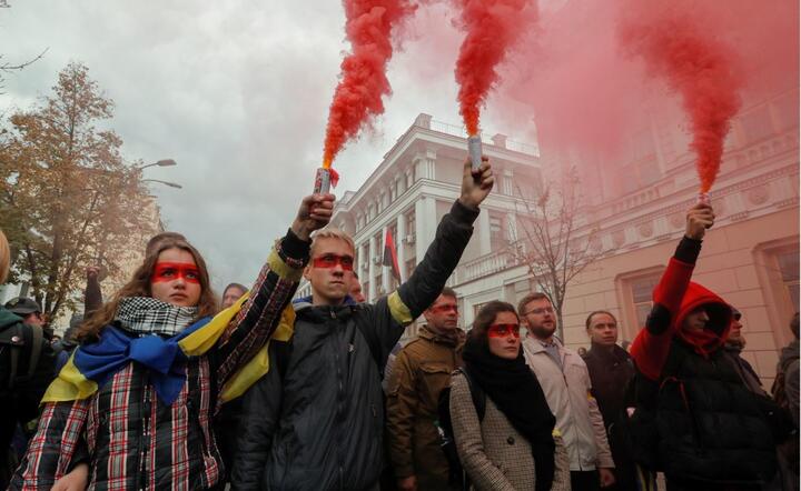 Kijów: Znowu gorąco na Majdanie. Nasilają się protesty przeciwko oderwaniu Donbasu
