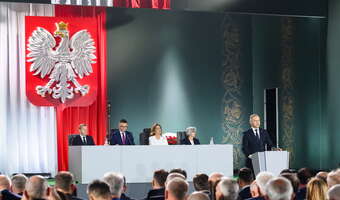 Prezydent: staję tu, by oddać hołd pierwszym królom Polski