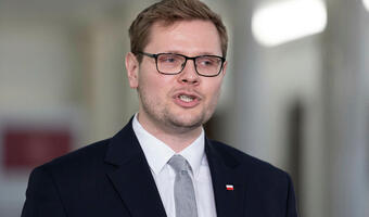 Woś odpowiada Ochojskiej: Więźniowie mają tyle praw ile trzeba