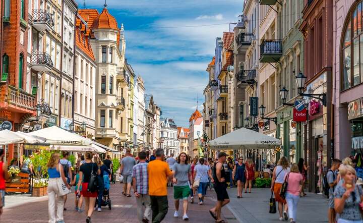 Polska stała się atrakcyjnym miejscem dla turystów i... kupujących. Nz. Stare Miasto w Toruniu / autor: Fratria / AS
