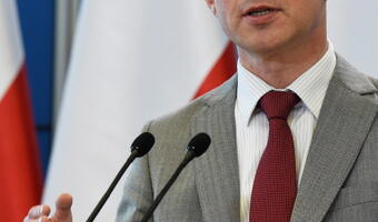 Projekt budżetu realny, ale dość napięty i ma pewne zagrożenia