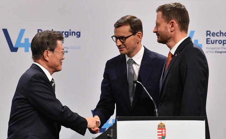 Premierzy krajów V4 i Korei podpisali deklarację o współpracy gospodarczej