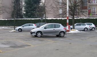750 zł za ogłoszenie o sprzedaży samochodu