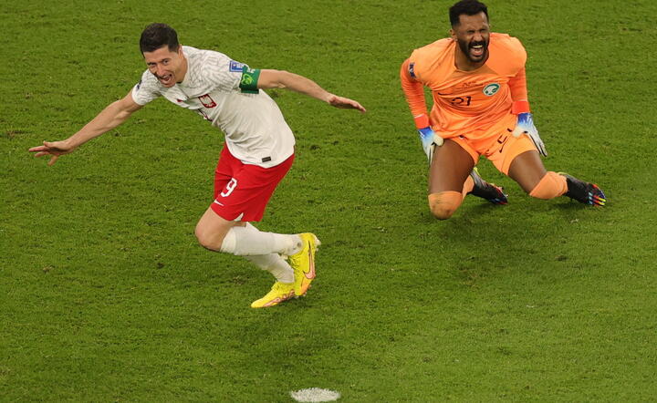 Robert Lewandowski po podwyższeniu wyniku na 2 : 0 / autor: fotoserwis PAP