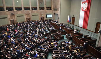 Przełomowy sondaż kupiony przez PO?