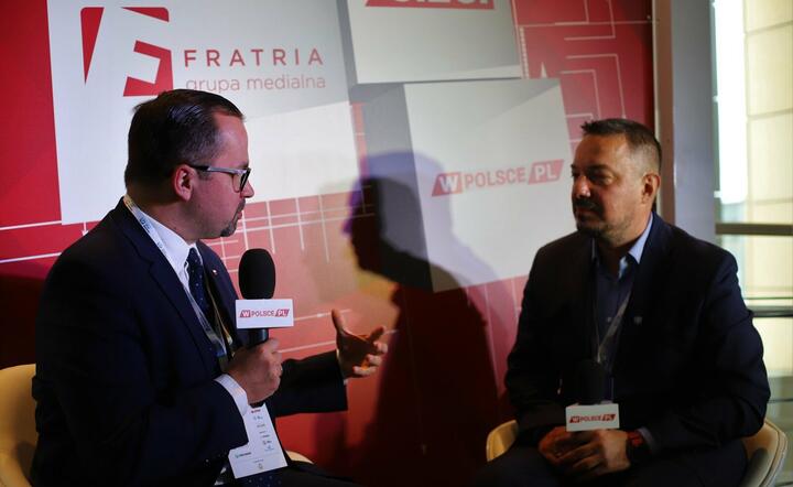 pełnomocnik rządu ds. Centralnego Portu Komunikacyjnego Marcin Horała i redaktor Artur Ceyrowski / autor: Fratria