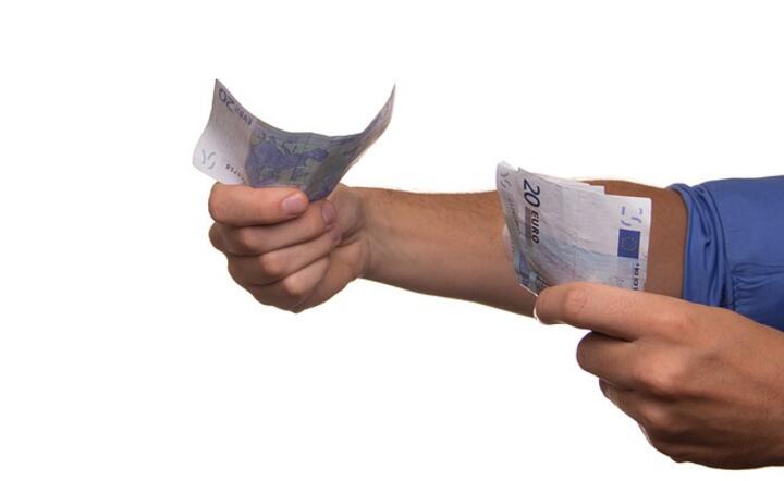 Kolejny parabank okradł Polaków