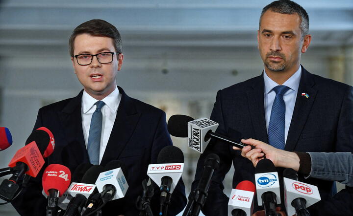 rzecznik rządu Piotr Müller i wicemarszałek Senatu Marek Pęk / autor: fotoserwis PAP