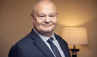 Glapiński w FT: Gotówka preferowaną formą płatności w Polsce