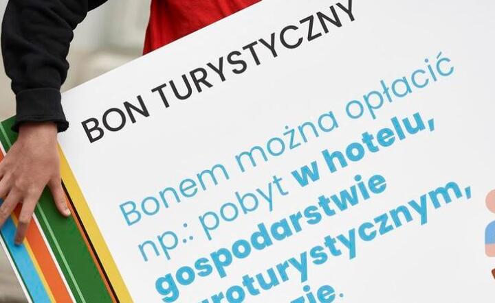 Bon turystyczny  / autor: PAP