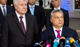 Orban stawia do pionu Schulza